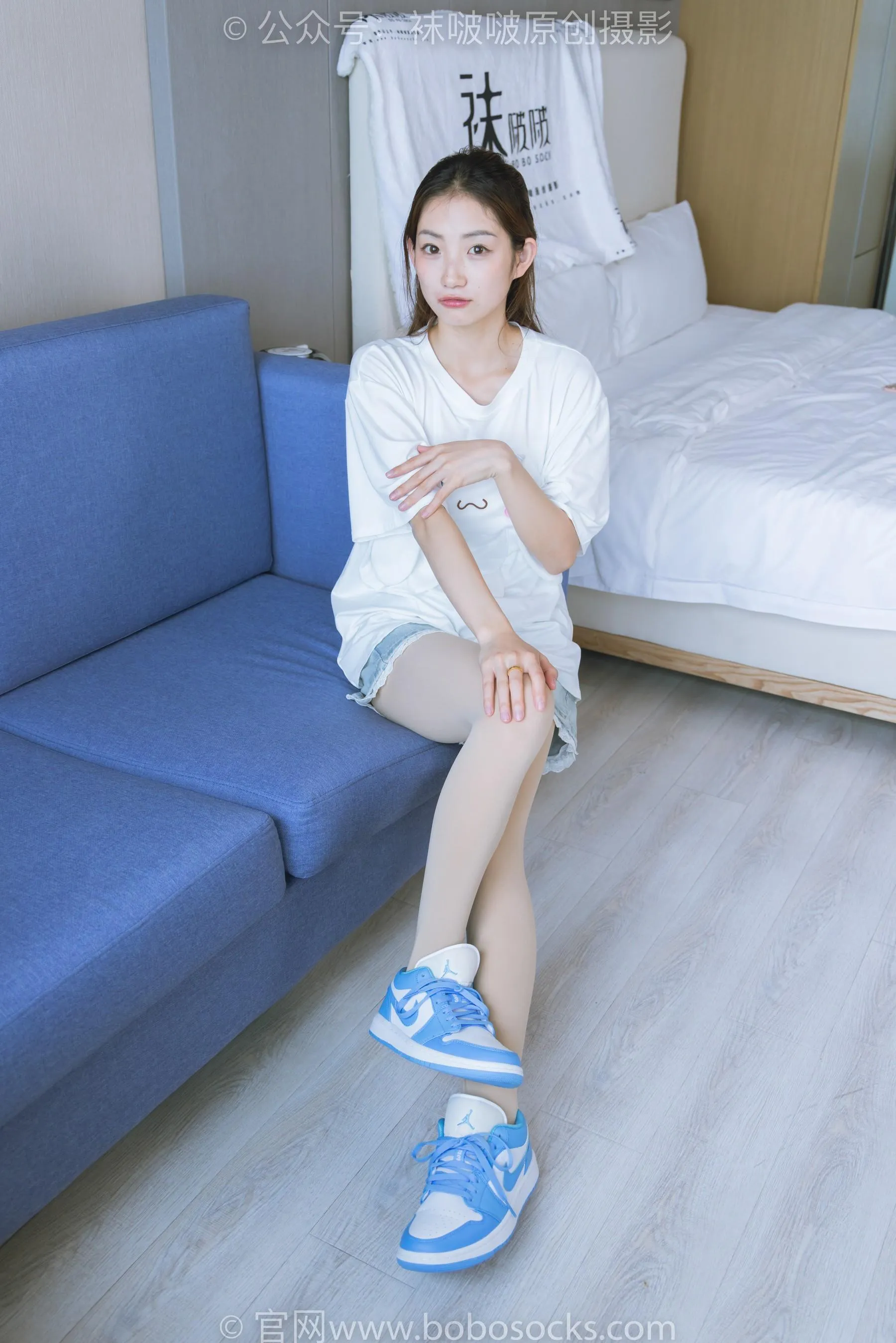 [BoBoSocks袜啵啵]NO.228 小沫-板鞋、厚肉丝、裸足 [90P]插图2